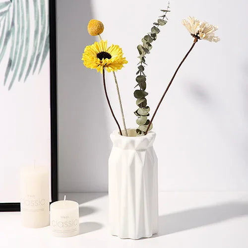 Nordic Plastic Flower Vase – Modern Minimalist Small Decorative Pot for Fresh or Artificial Flowers, Home & Living Room Decor