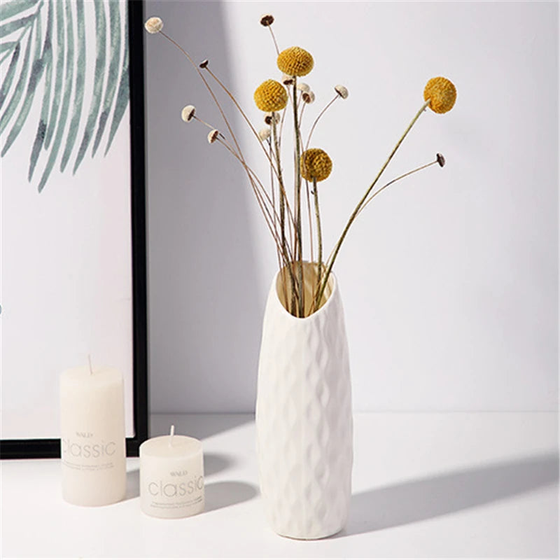 Nordic Plastic Flower Vase – Modern Minimalist Small Decorative Pot for Fresh or Artificial Flowers, Home & Living Room Decor